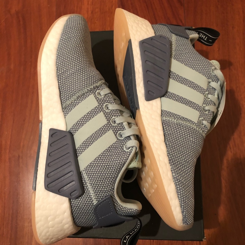 Adidas NMD R2